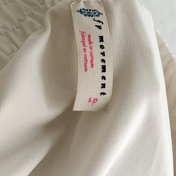 Free People Movement Get Your Flirt On Shorts White Small - Picture 4 of 6